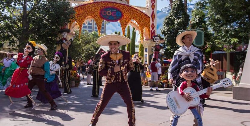 Celebra el Mes de la Herencia Hispana y Latinoamericana en Disneyland Resort