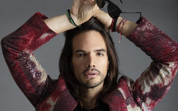 Andy Zuno cerró el 2022 con  “RADIORETROPOP”,  explorando nuevos ritmos.