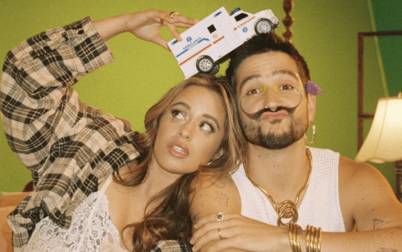 CAMILO y Camila Cabello estrenan el video musical “Ambulancia”