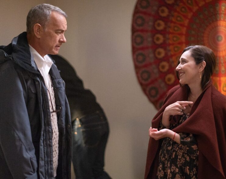 Tom Hanks y Mariana Treviño en ‘Un vecino gruñón’