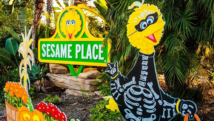 Celebra espeluznante diversion en The Count’s Halloween Spooktacular