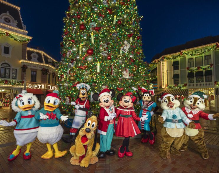 Disneyland Resort festeja la mágica navidad 