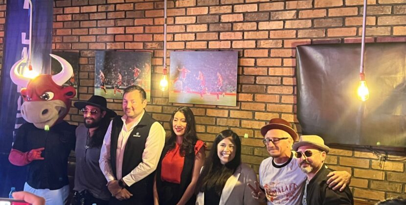 Molotov y Kinky prenderán a Tijuana
