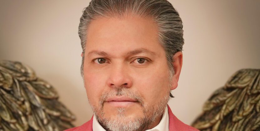 Se estrena como productor ejecutivo Roy Rojas