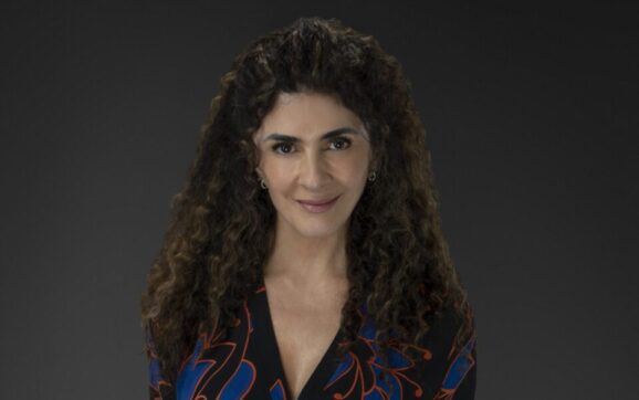 Magda Karina le imprime pasión a sus personajes