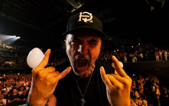 Héctor Quintana, nominado al Grammy Americano junto a Alice Cooper