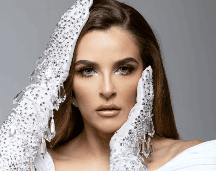 Noelia Roel actúa y produce “Vestida de Blanco”