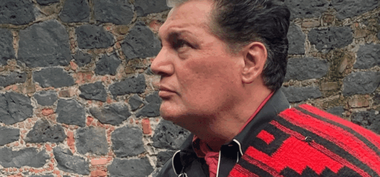 Antonio de Carlo presenta sencillo ‘El Rey Disruptivo’