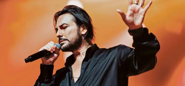 Beto Cuevas regresa a Tijuana con “Acústico”