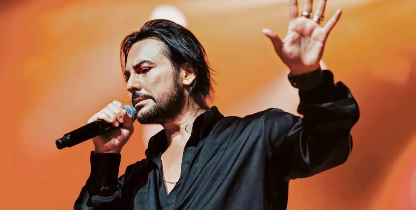 Beto Cuevas regresa a Tijuana con “Acústico”