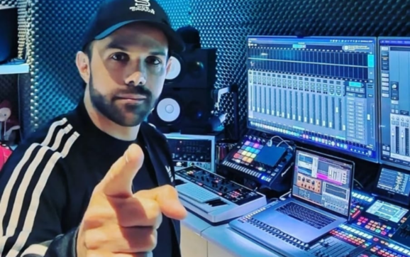 El DJ mexicano Jerry Dávila regresa al festival “Tomorrowland”