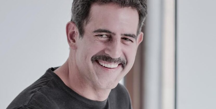 Rubén Zamora interpreta a ‘Raúl Castillo’ en la serie “DOC” de Netflix