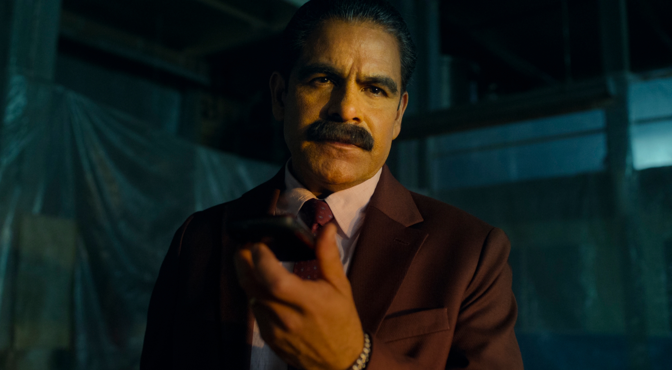 Adrián Vázquez protagoniza “El Yerno” por Netflix