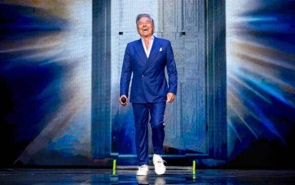 Ricardo Montaner expande “El Último Regreso” al 2027